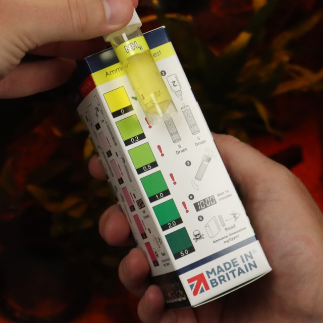 Aquarium Lab Mini-Test Kit (5ml) Lifestyle 2